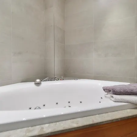 Lecomte - Sunset Shores 185 Apartment *